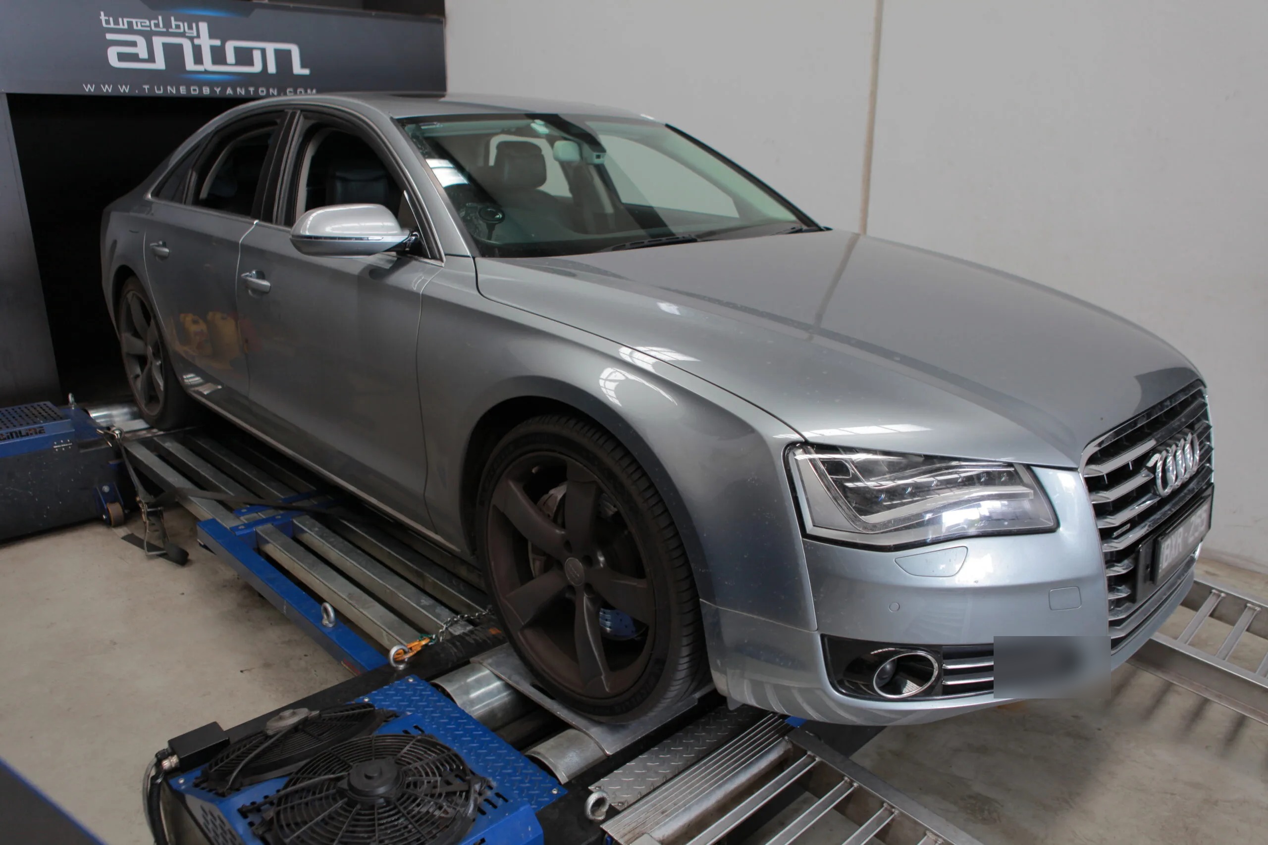 Audi A8 (2013) at Protunes for Stage 1 ECU calibration
