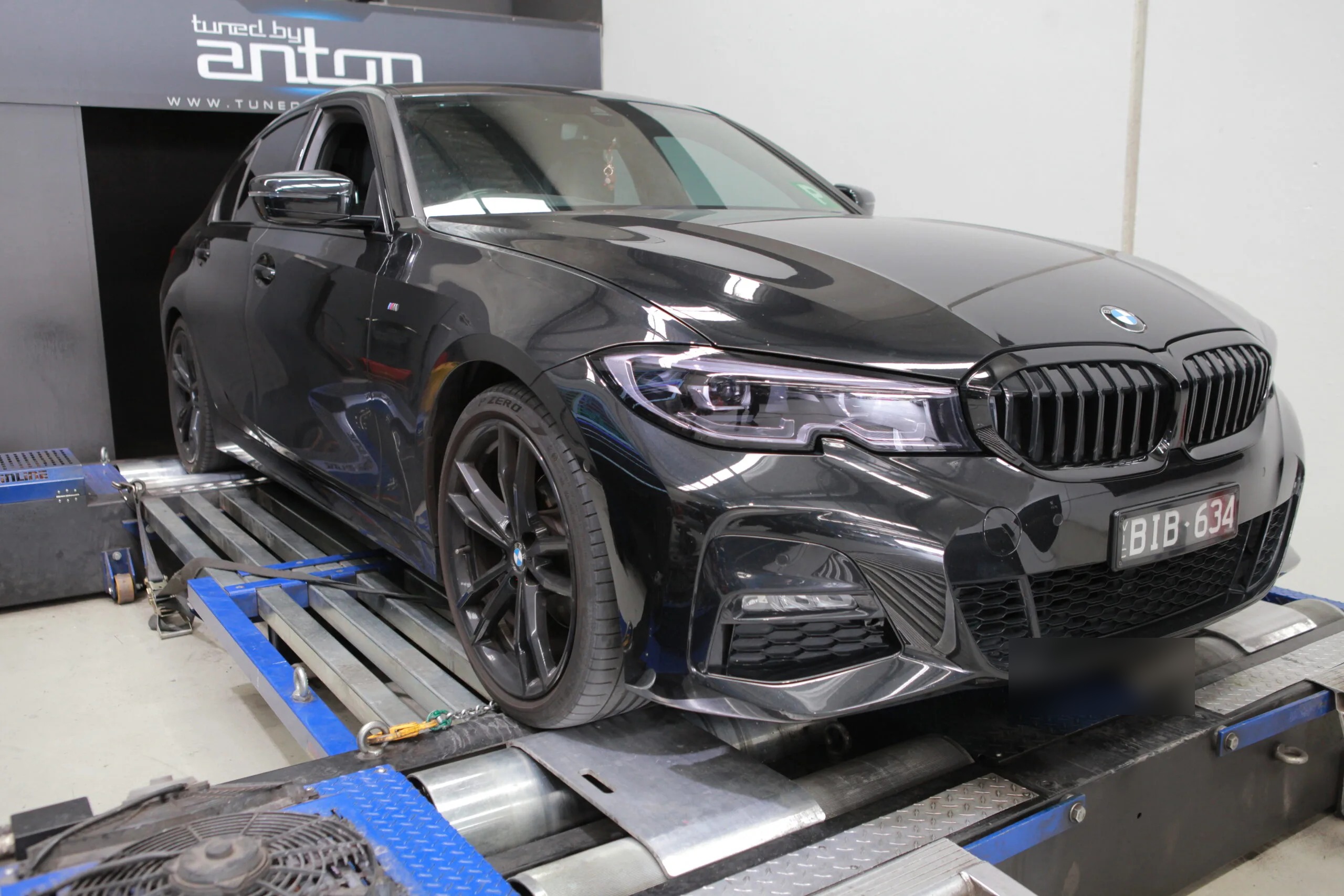 BMW 320i (2020) at Protunes for Stage 1 ECU calibration