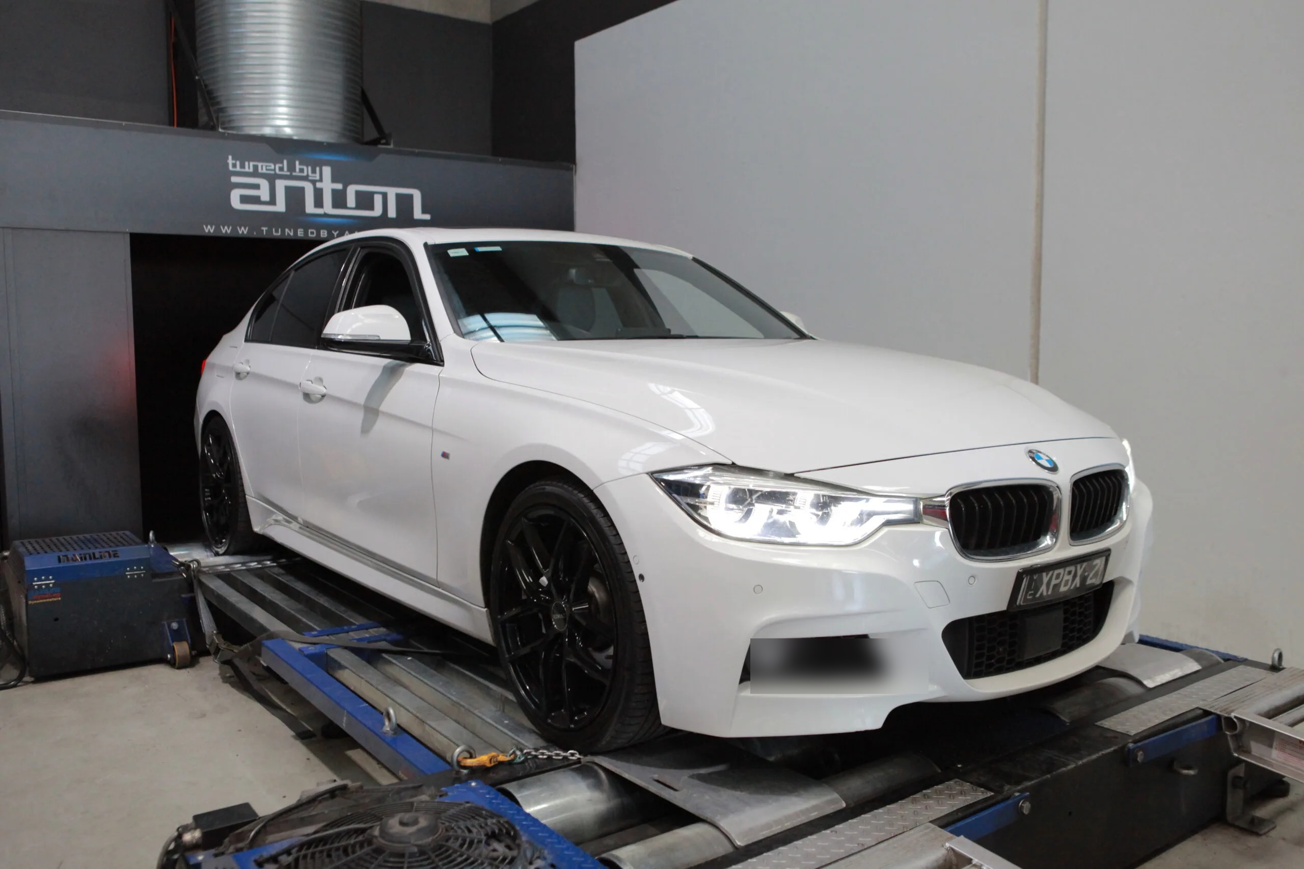 BMW 340i (2016) at Protunes for Stage 2 ECU calibration