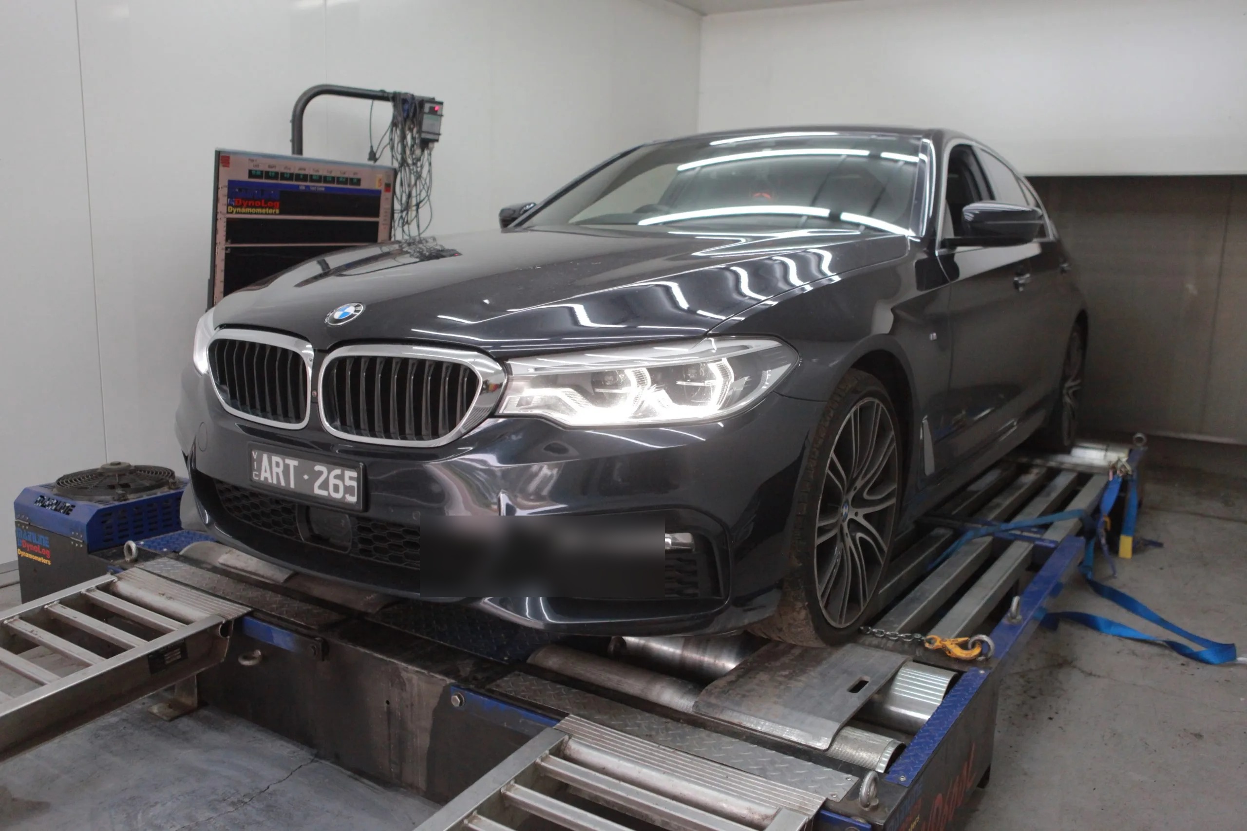 BMW 540i (2017) at Protunes for Stage 2 ECU calibration