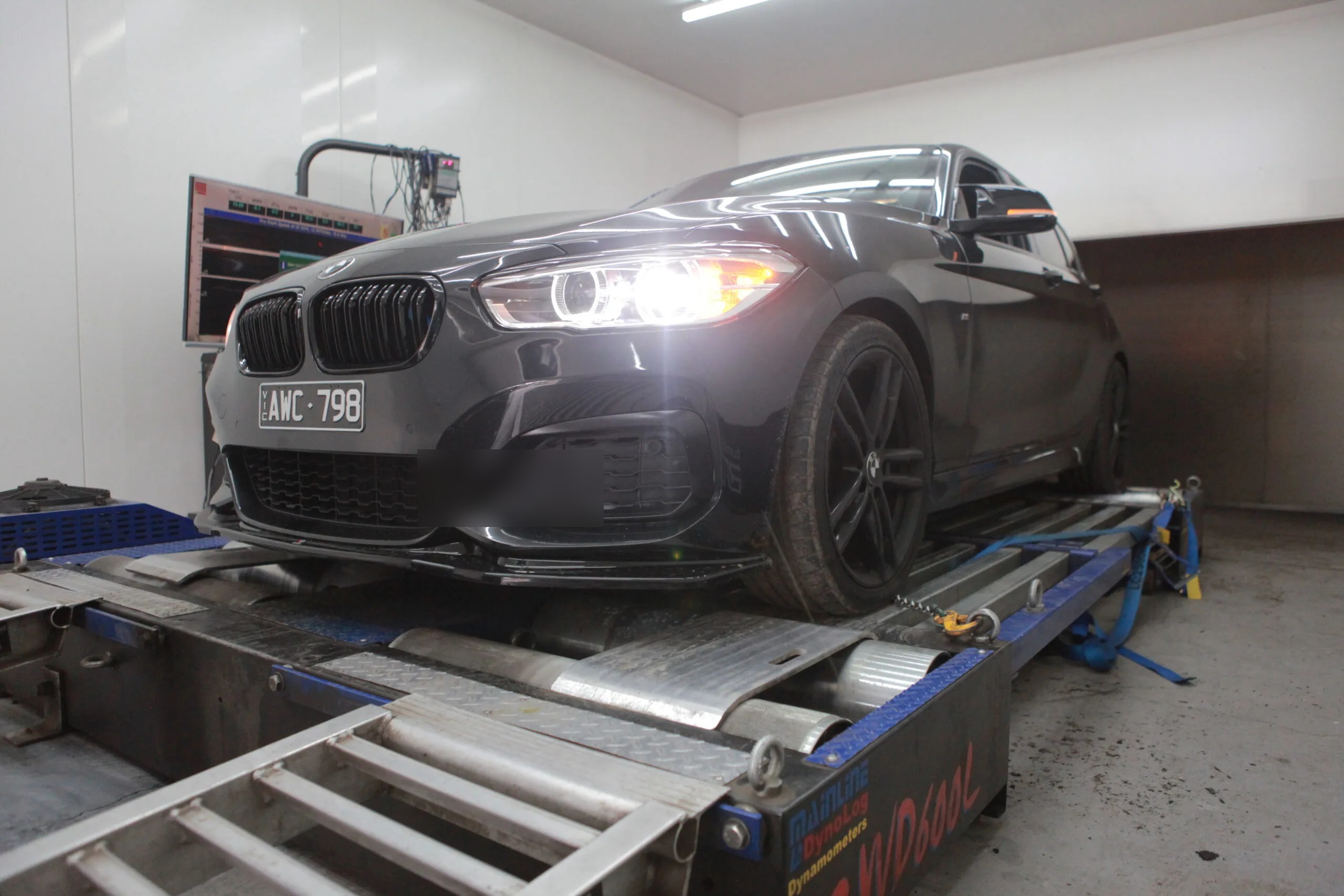 BMW M140i (2016) at Protunes for Stage 1 ECU calibration