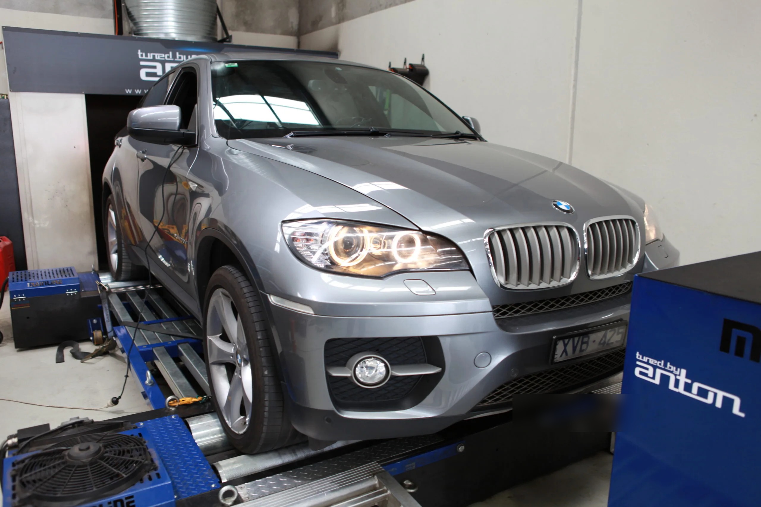 BMW X6 (2008) at Protunes for Stage 1 ECU calibration
