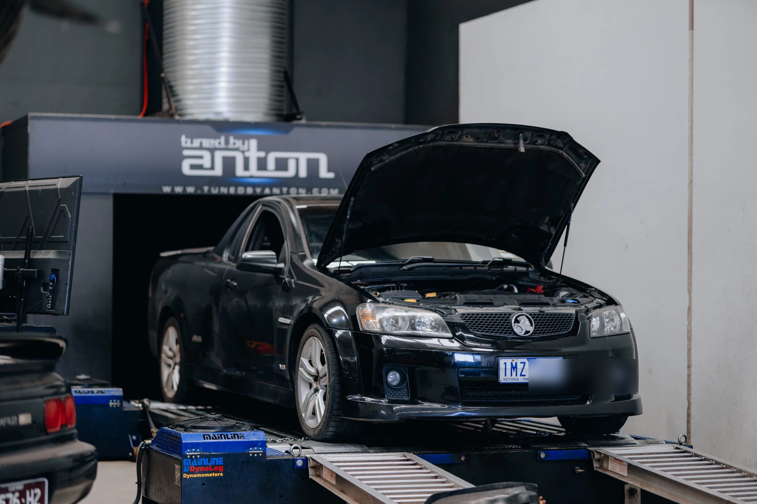 Holden Commodore VE (2012) at Protunes for Stage 1 ECU calibration