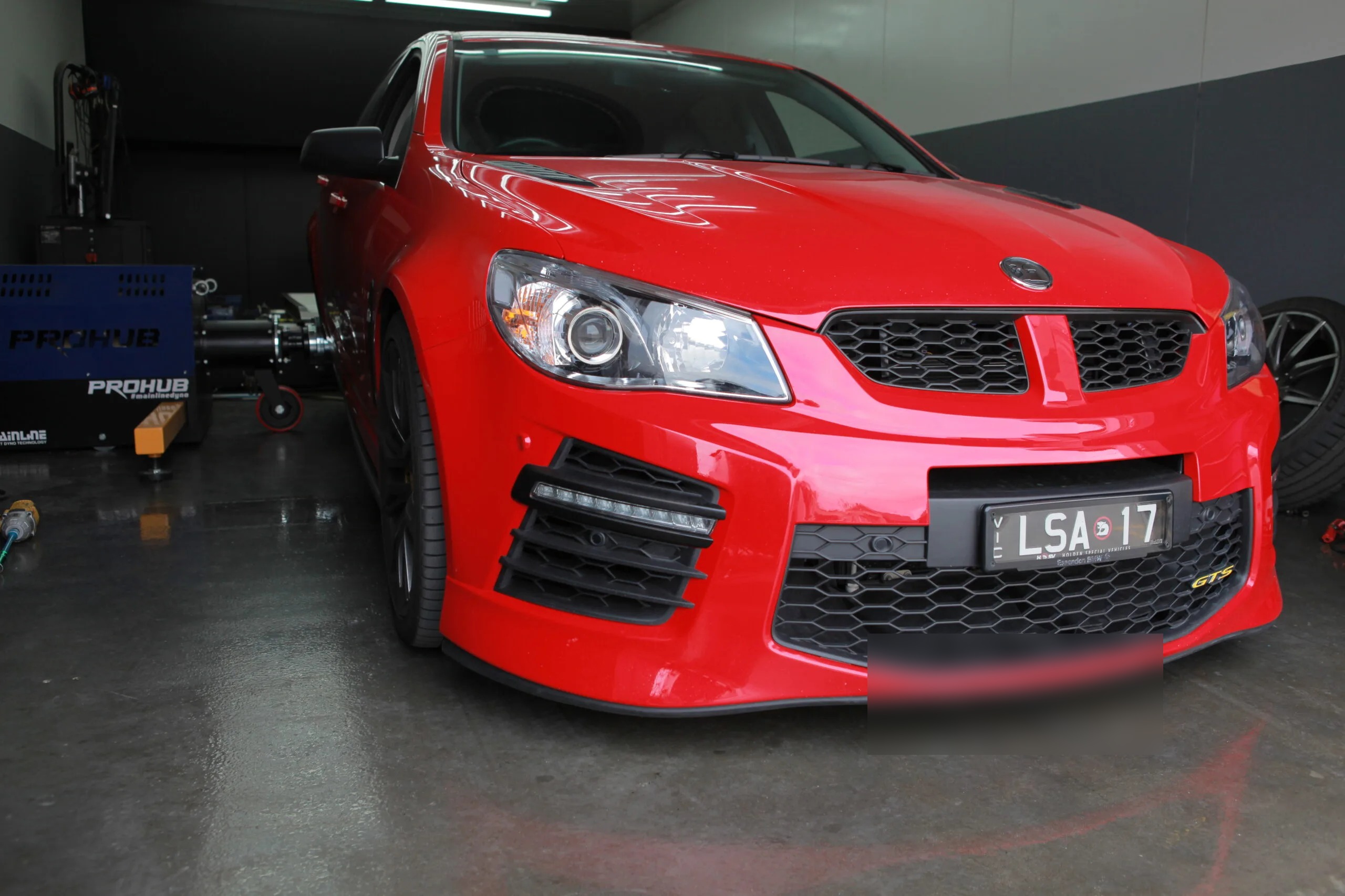 Holden Commodore VT (1999) at Protunes for Stage 2 ECU calibration