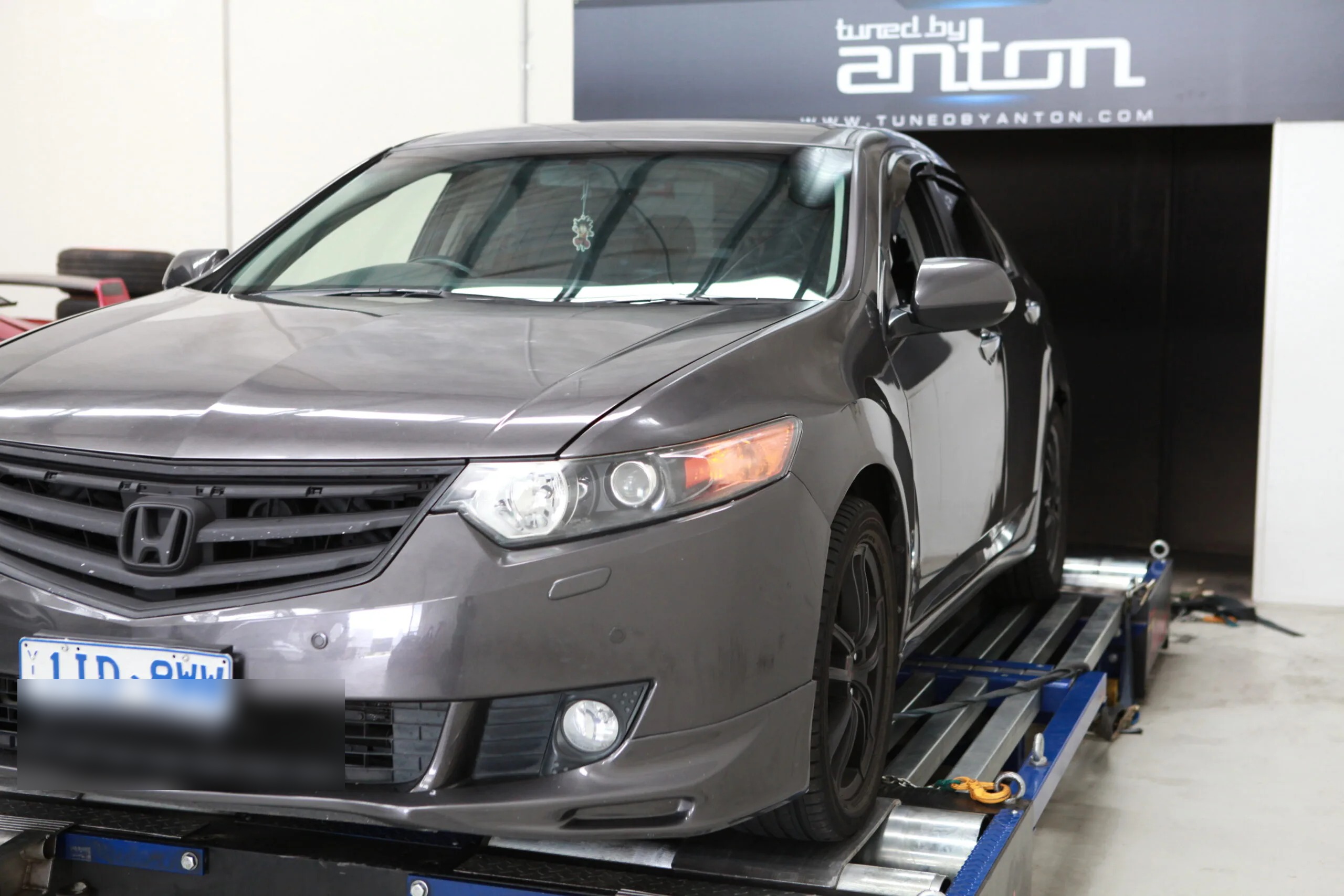 Honda Accord CU2 (2009) at Protunes for Stage 2 ECU calibration