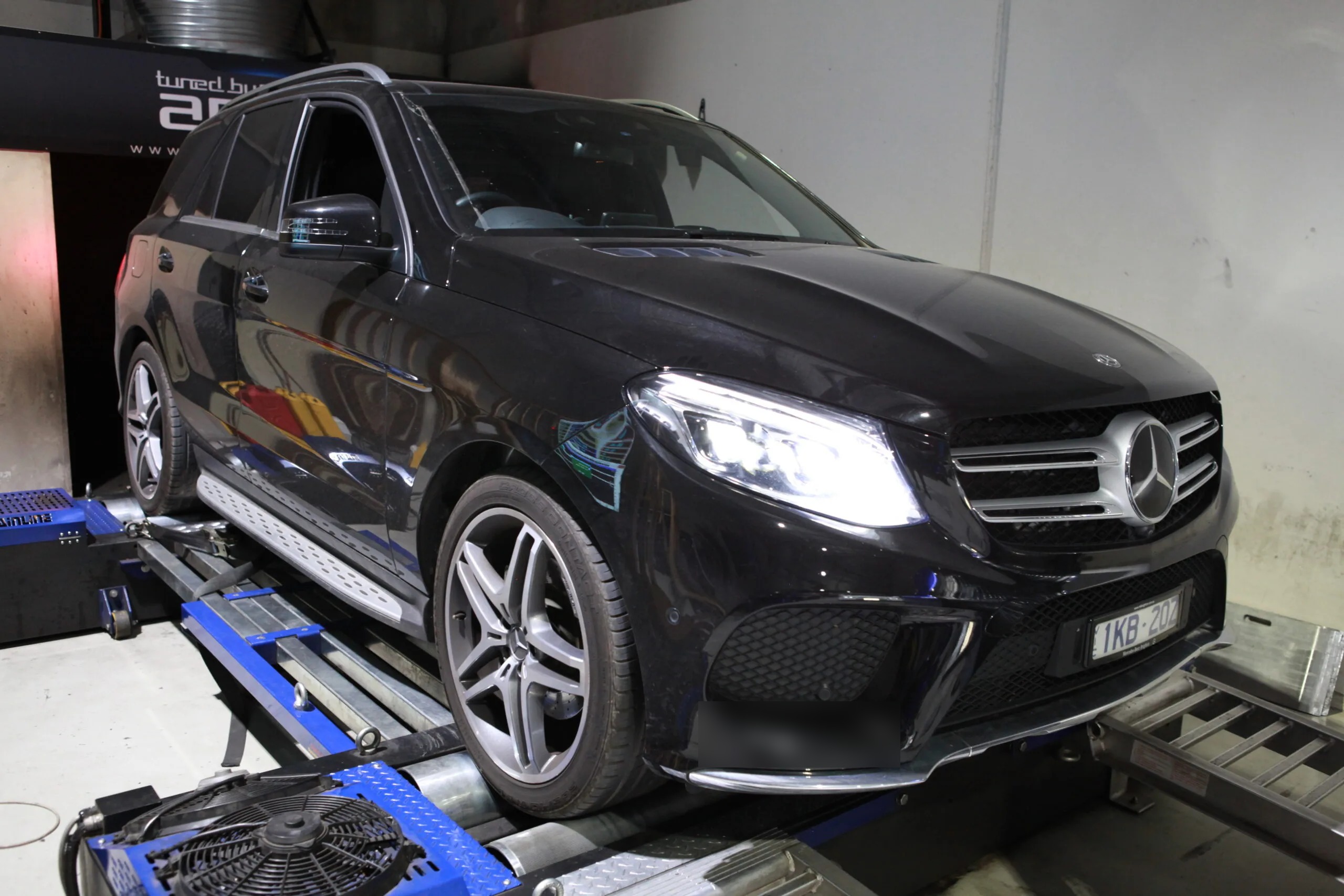 Mercedes GLE350D (2015) at Protunes for Stage 1 ECU calibration