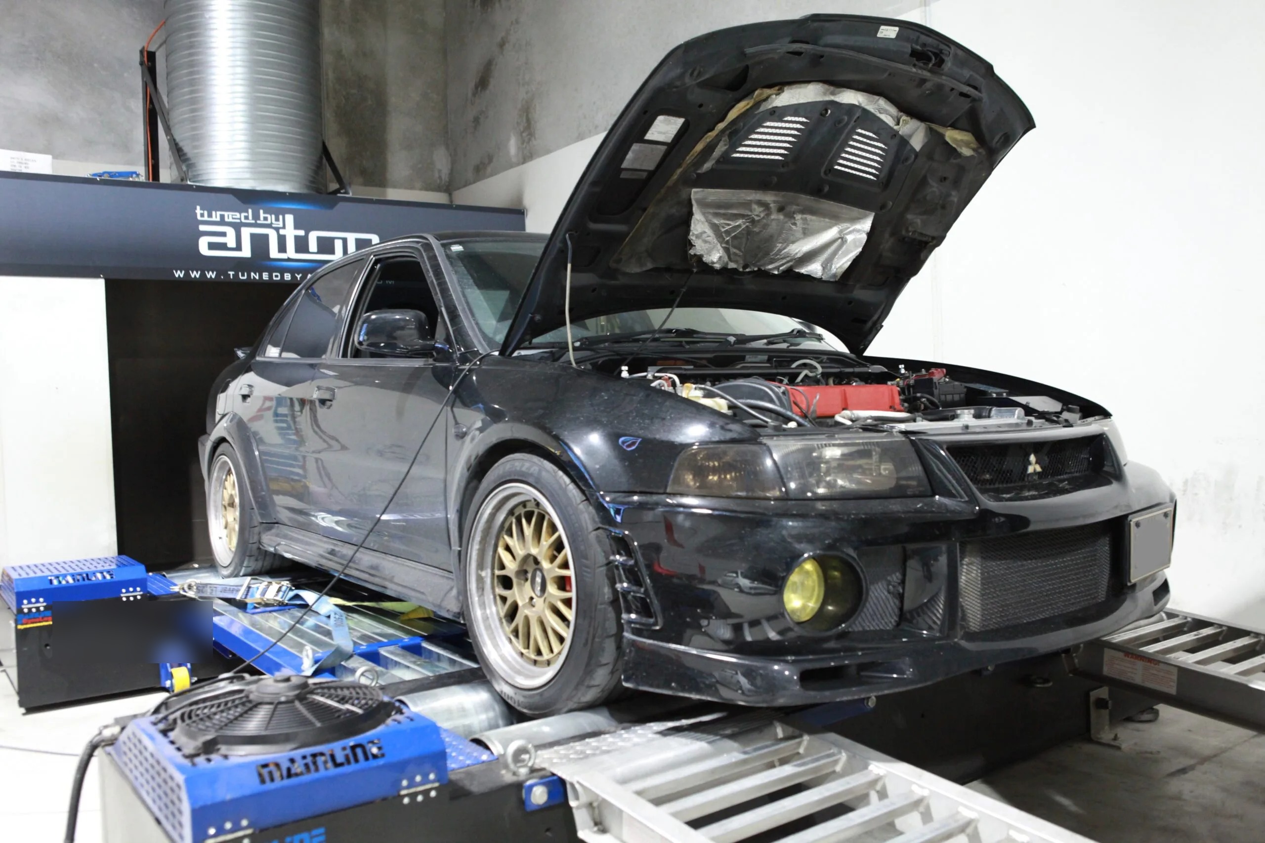 Mitsubishi Evolution 6 Evo 6 (1999) at Protunes for Stage 2 ECU calibration