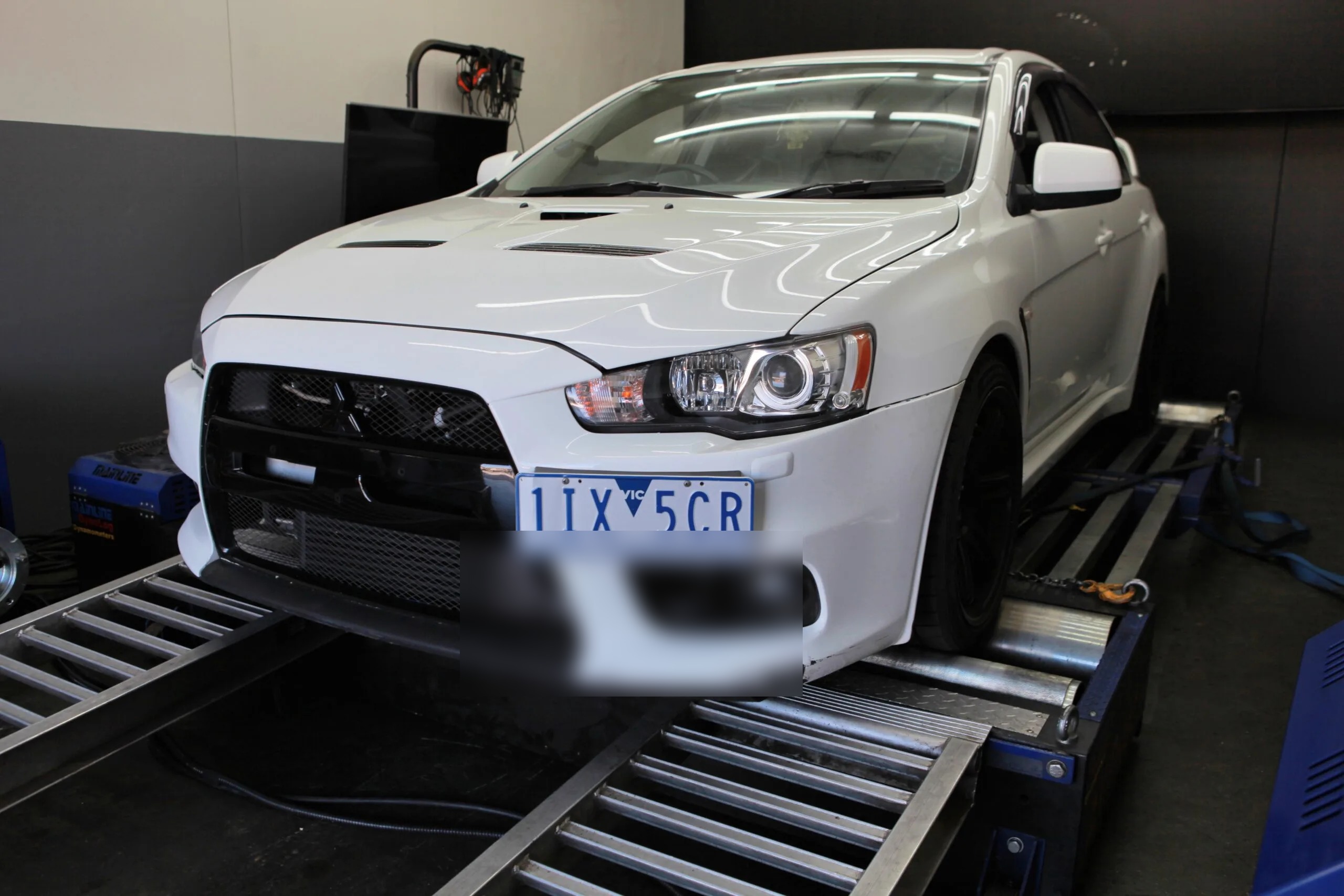 Mitsubishi Lancer GSR (1992) at Protunes for Stage 3 ECU calibration