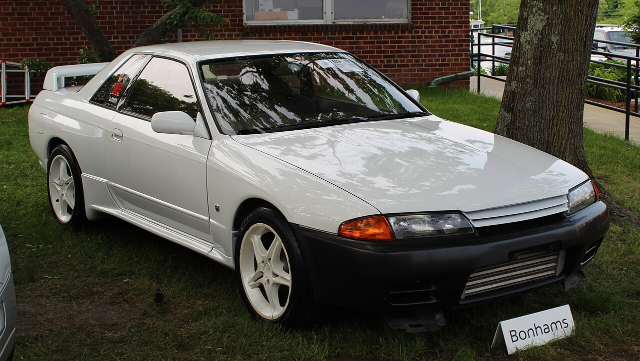 Nissan Skyline (1991) — representative manufacturer image
