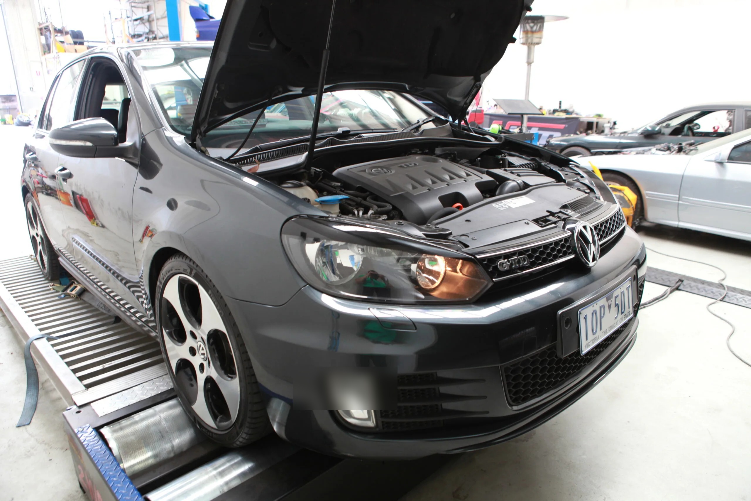 Volkswagen Golf GTD (2012) at Protunes for Stage 1 ECU calibration