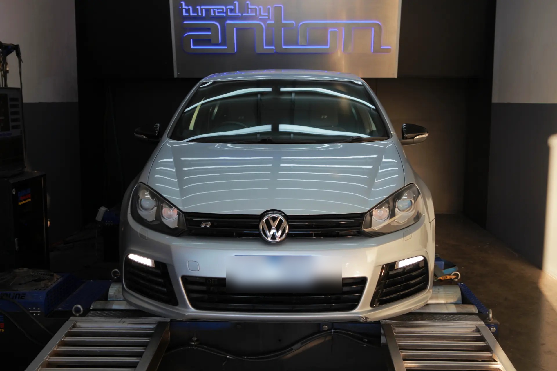 Volkswagen Golf MK6R (2014) at Protunes for Stage 2 ECU calibration