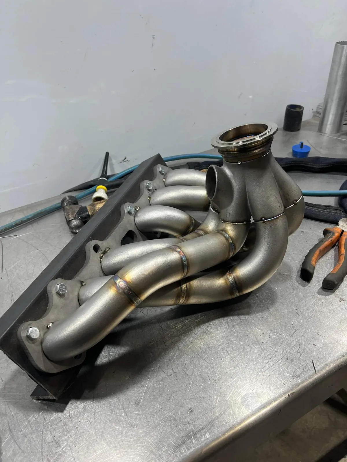 Fabricated turbo exhaust manifold and runners