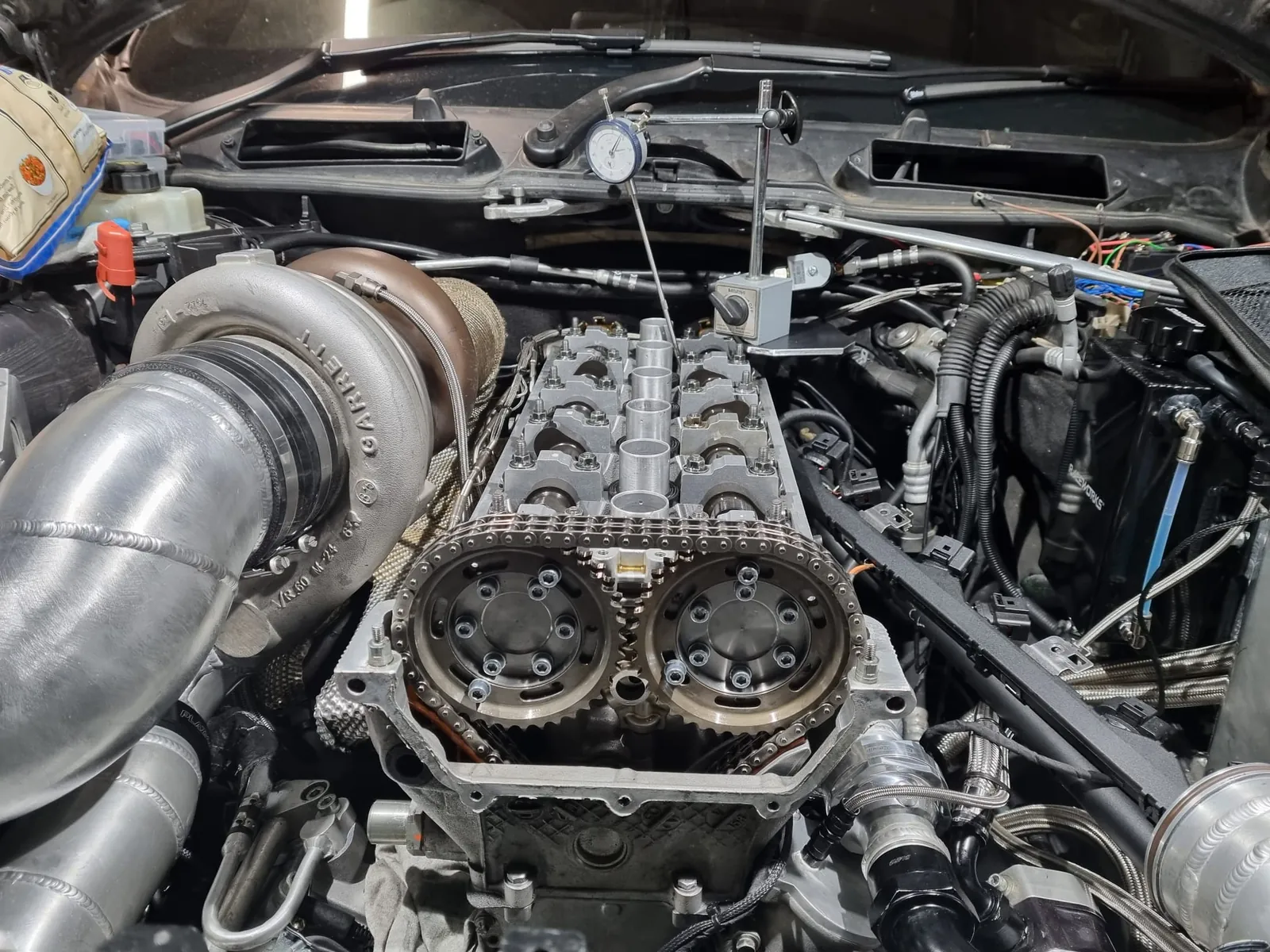 Turbocharged straight-six engine