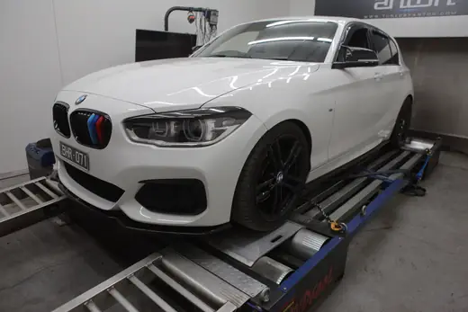 BMW M140i