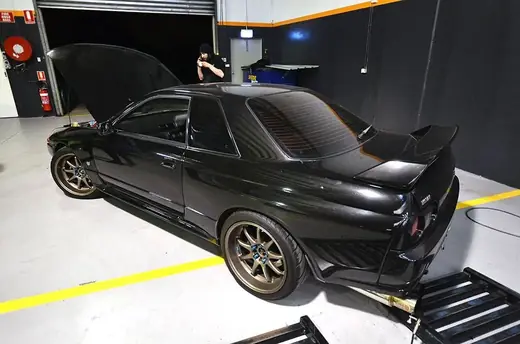 Nissan Skyline R32 GT-R