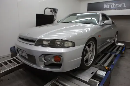 Nissan Skyline R33