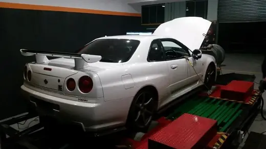 Nissan Skyline R34 GT-R