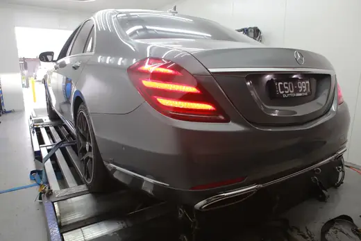 Mercedes-Benz S560