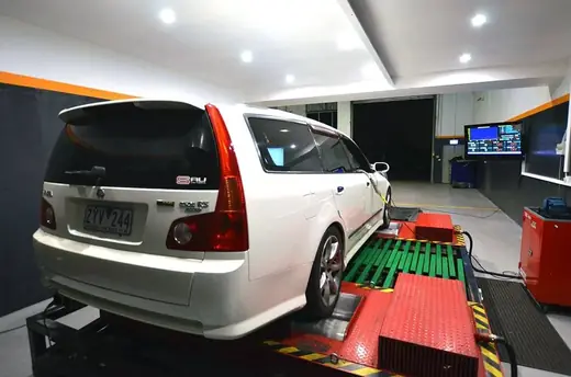 Nissan Stagea