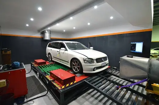 Nissan Stagea