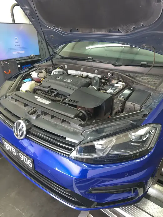 Volkswagen Golf R